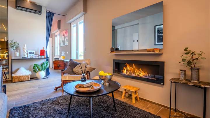 Attico di Prestigio con Terrazza e Finiture di Lusso – Zona Brenta, Milano